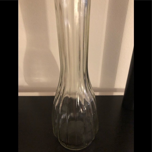 Classic! 🌹 Glass Flower Vase - Picture 5 of 8